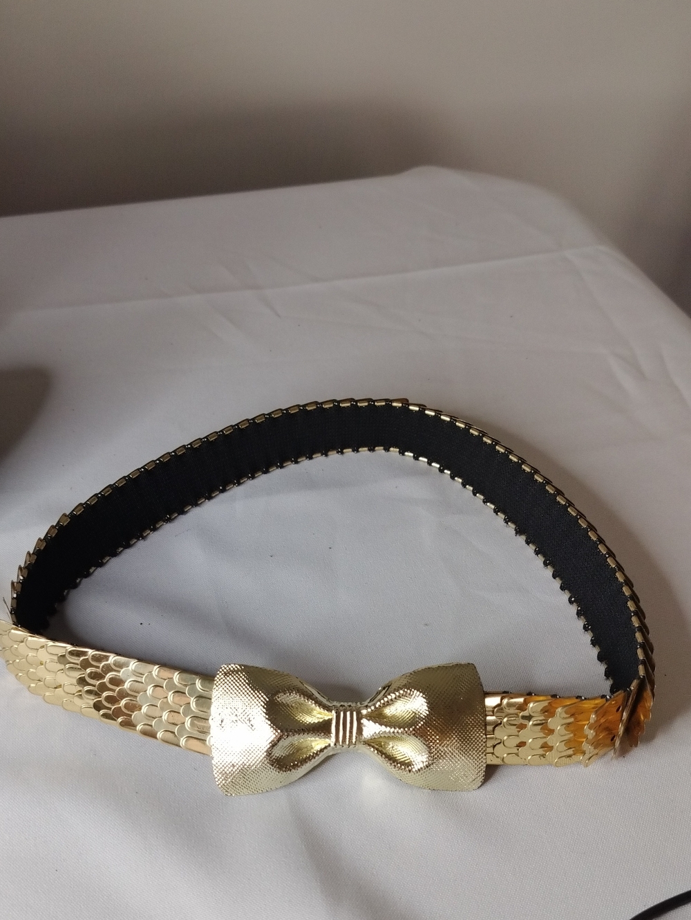 Vintage 80s Gold Scale Stretch Belt – Metallic Bow Buckle Boho Coquette Disco